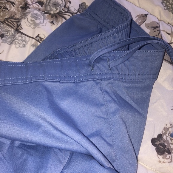 Scrub set - Picture 3 of 6